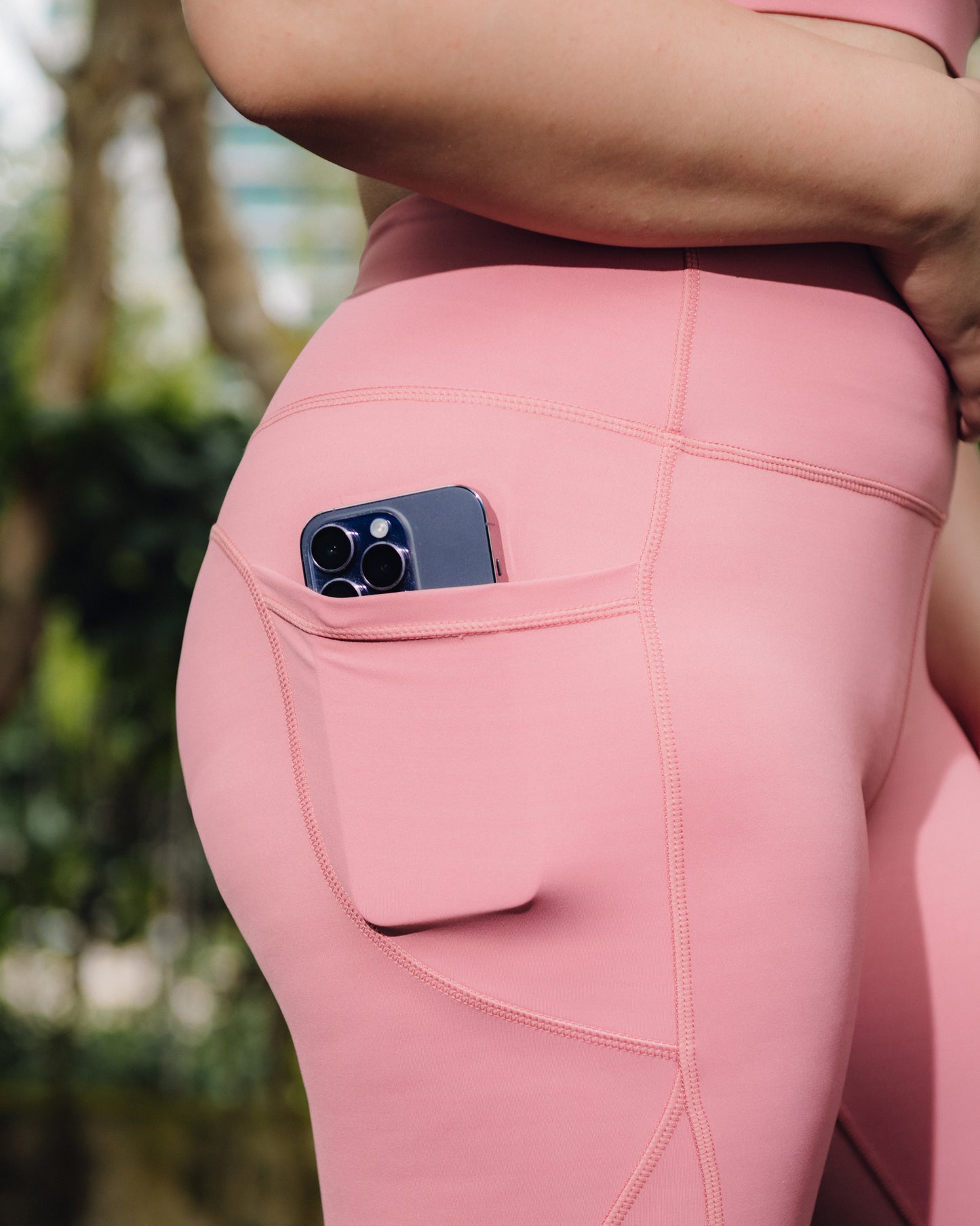 The Pocketed Leggings - Lychee